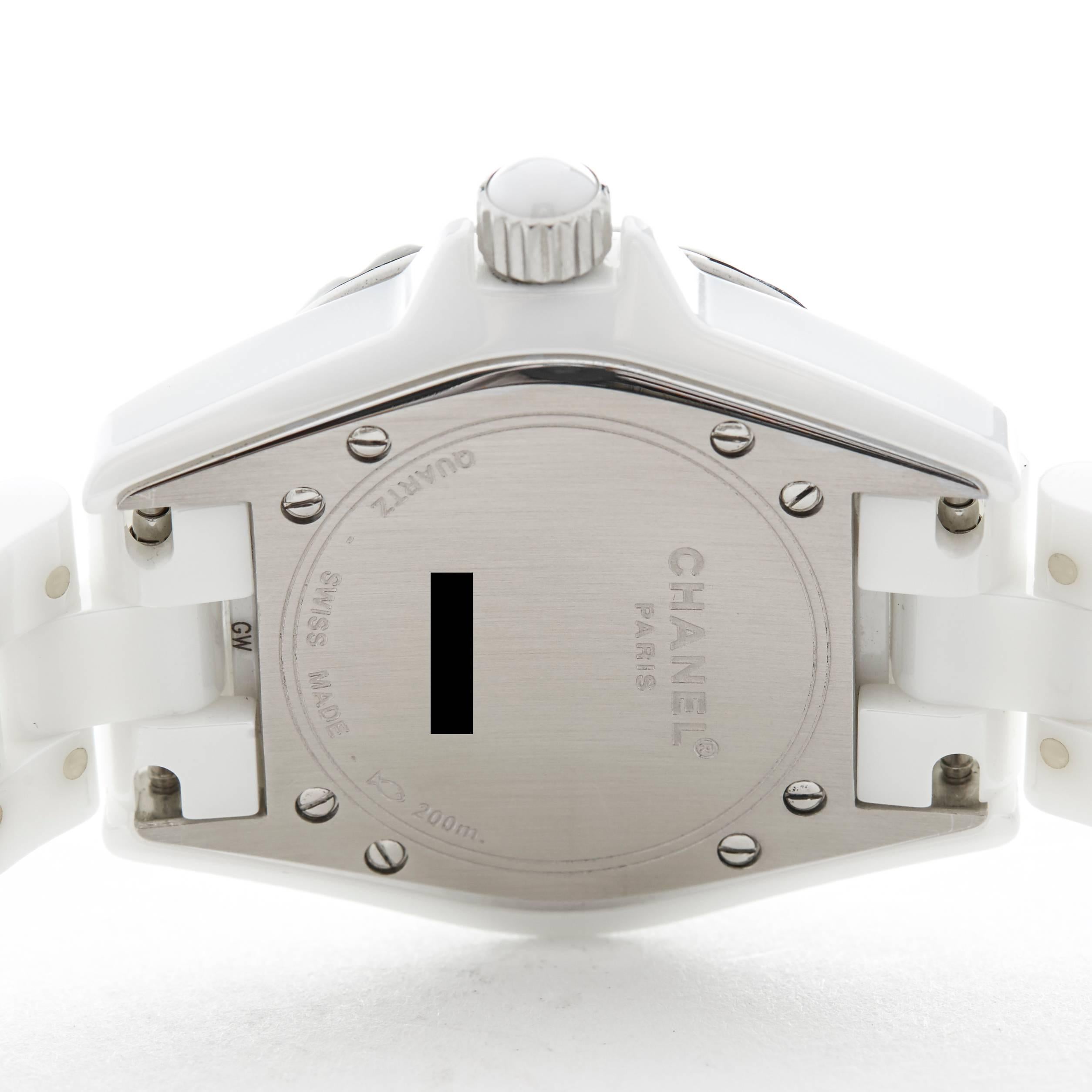 Chanel Ladies White Ceramic J12 quartz wristwatch ref  H0967, 2010s 3