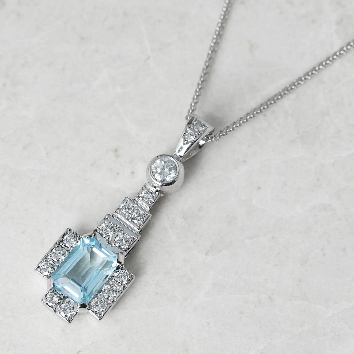 Xupes Code: COM699
Description: 18k White Gold Blue Topaz & Diamond Necklace
Accompanied With: Xupes Presentation Box
Gender: Ladies
Pendant Length: 3.3cm
Pendant Width: 1.2cm
Clasp Type: Lobster
Condition: 9
Material: White Gold
Total Weight: