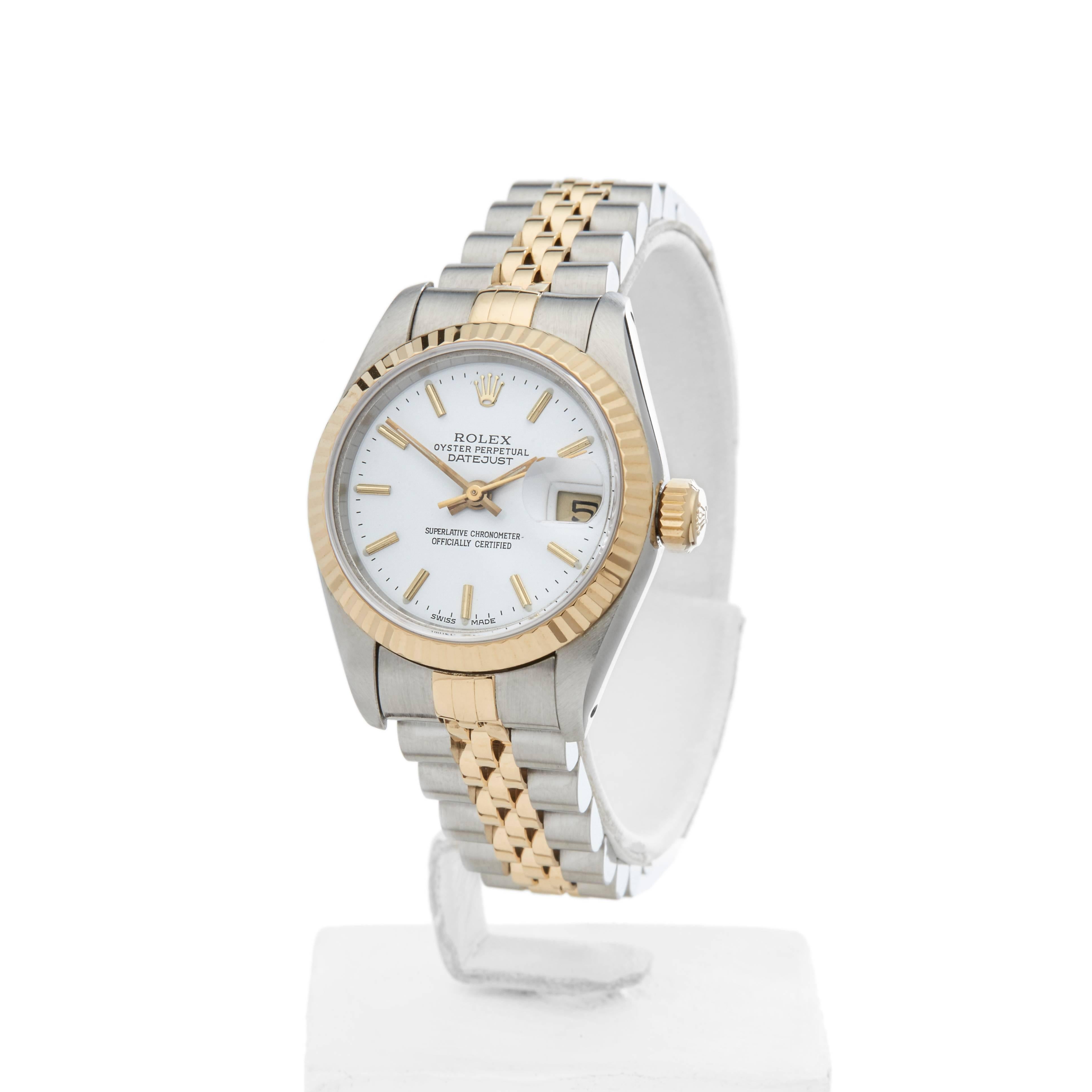 
Ref: W4259
Model Number: 69173
Serial Number: X22****
Condition: 9 - Excellent Condition
Gender: Ladies
Age: 1st June 1992
Case Size: 26mm
Box and Papers: Box and Guarantee
Movement: Automatic
Case: Stainless Steel and 18k Yellow Gold
Dial: White