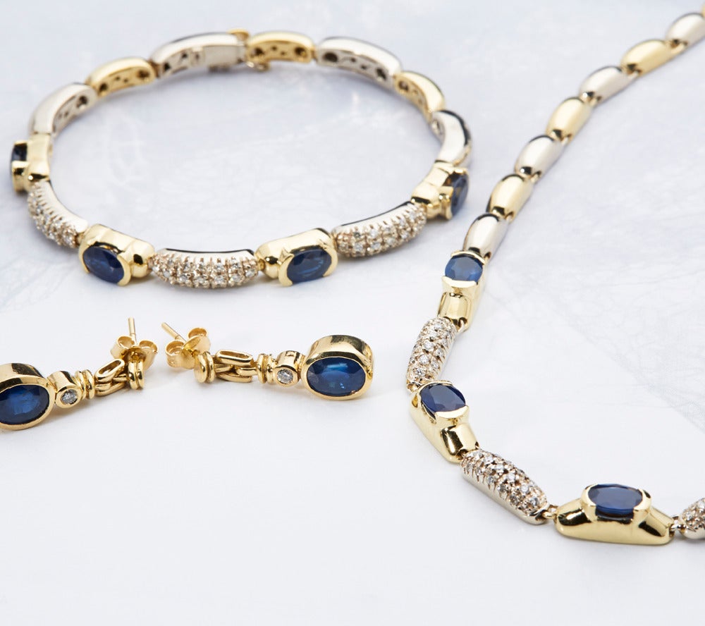 Sapphire Diamond Two Color Gold Necklace Earrings and Bracelet Suite In Excellent Condition In Bishop's Stortford, Hertfordshire