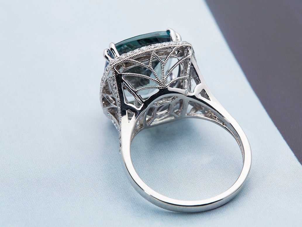Women's Tanzanite Diamond Gold Cocktail Ring