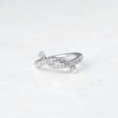 Cartier 0.32 Carat Diamond White Gold Entrelacés Ring