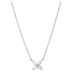 Tiffany & Co. Kleiner Victoria-Anhänger aus Platin mit Marquise-Schliff