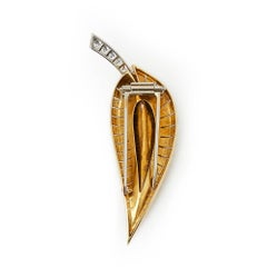 Van Cleef & Arpels 18 Karat Yellow Gold Diamond Large Vintage Brooch