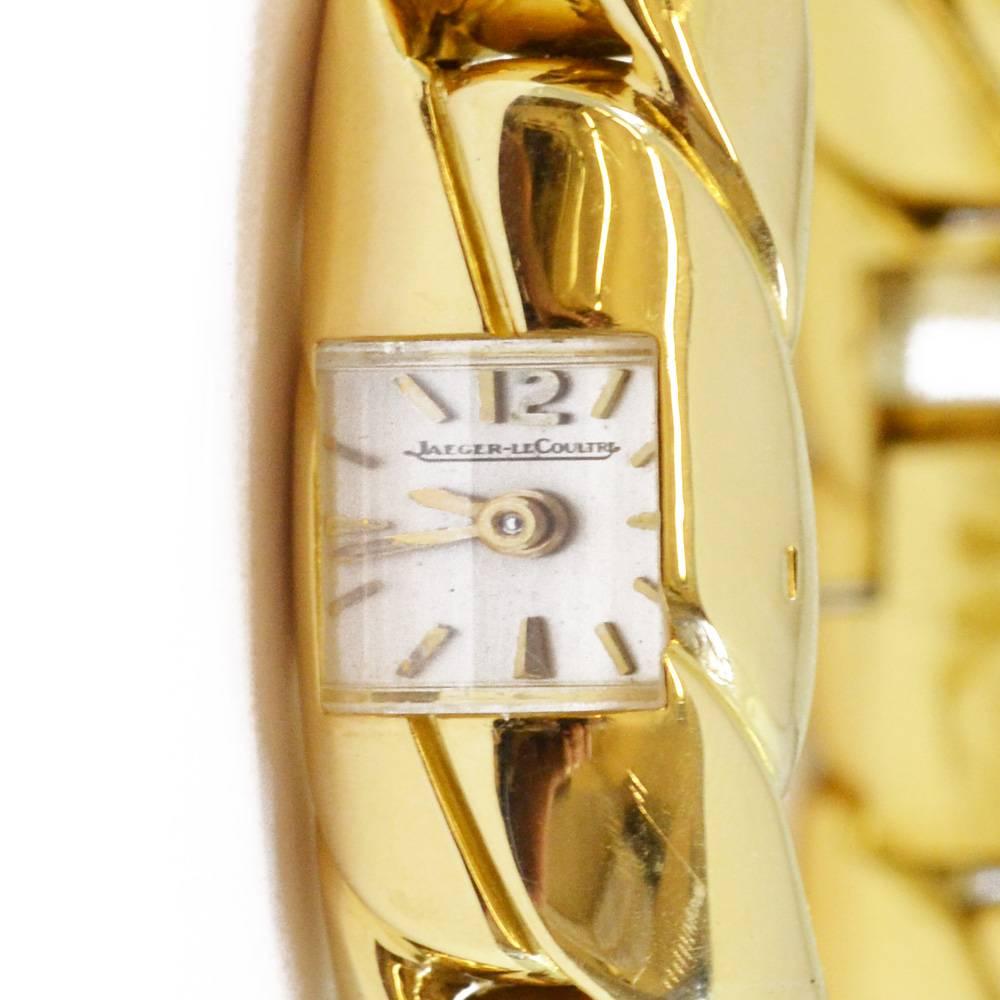 Post-War Jaeger-LeCoultre Ladies Yellow Gold Bracelet Wristwatch For Sale