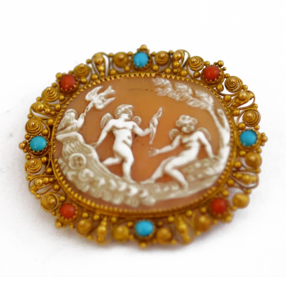 Antique Italian Coral Gold Cameo Suite For Sale 3