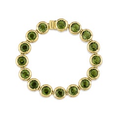 Sunita Nahata Turmalina verde 26.90 ct. Pulsera en 18KYG con Diamante.
