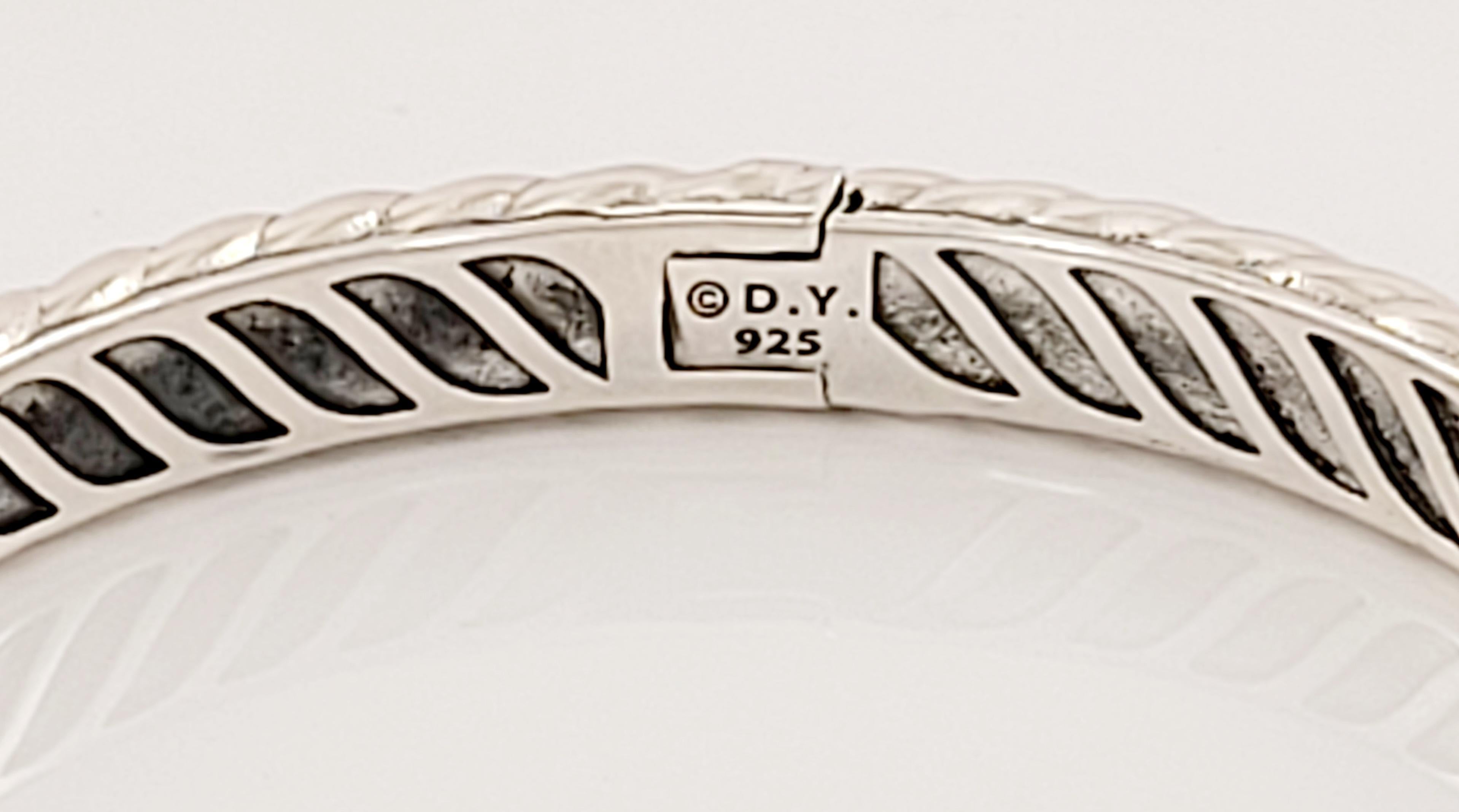 Sculpted Cable Bracelet, Size Medium In Excellent Condition For Sale In New York, NY
