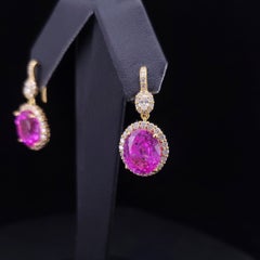 Orecchini su misura con zaffiro rosa e diamanti in oro giallo 14k