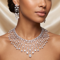 Set collana e orecchini Beauvince Astria (diamanti da 65,13 ct) in oro bianco 18 carati