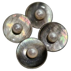 MIKIMOTO Manschettenknöpfe aus Sterlingsilber mit Mop-Perle und runder weißer Perle, Secondhand, M468