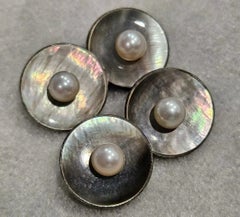 MIKIMOTO Manschettenknöpfe aus Sterlingsilber mit Mop-Perle und runder weißer Perle, Secondhand, M468
