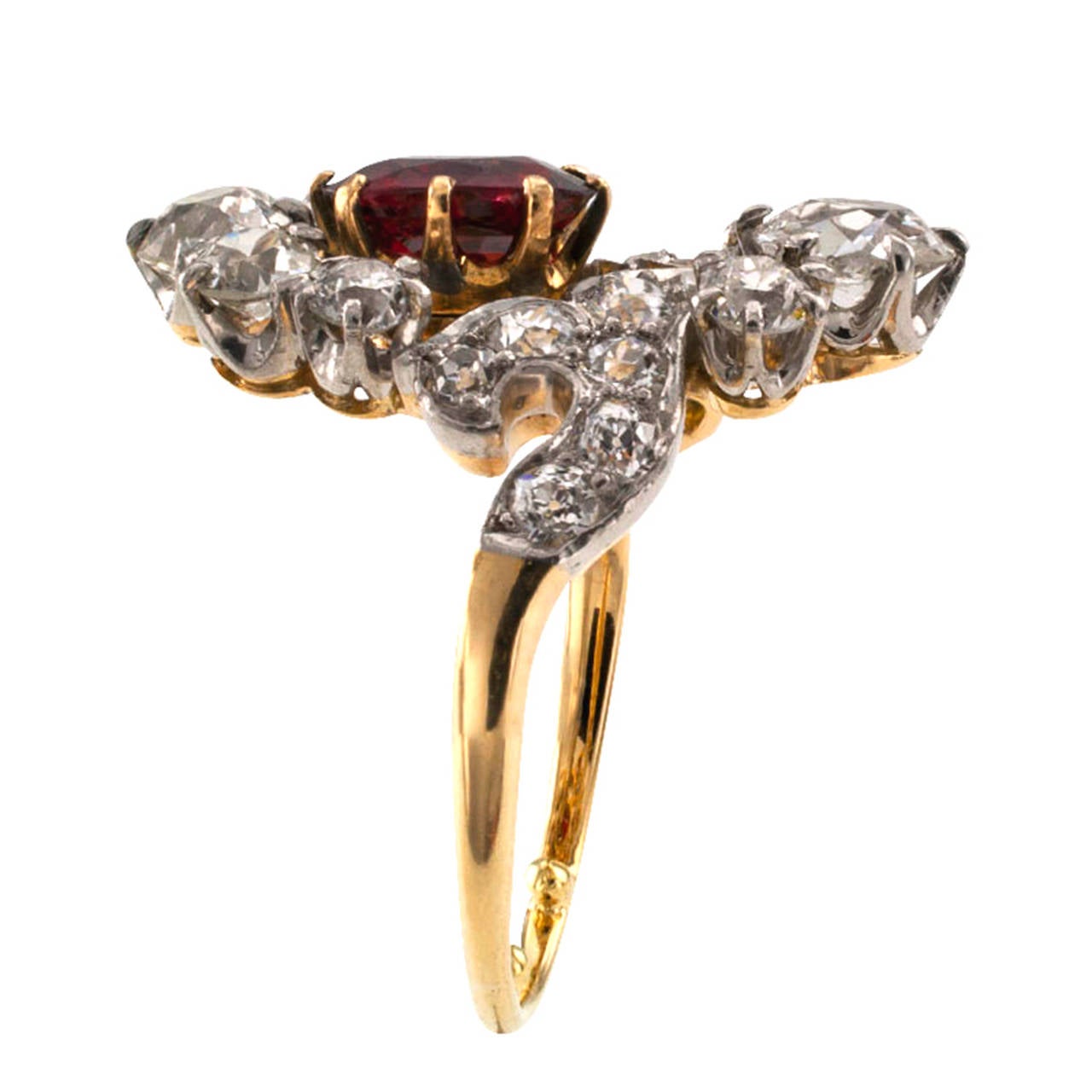 Edwardian Red Spinel Diamond Gold Platinum Ring In Excellent Condition In Los Angeles, CA