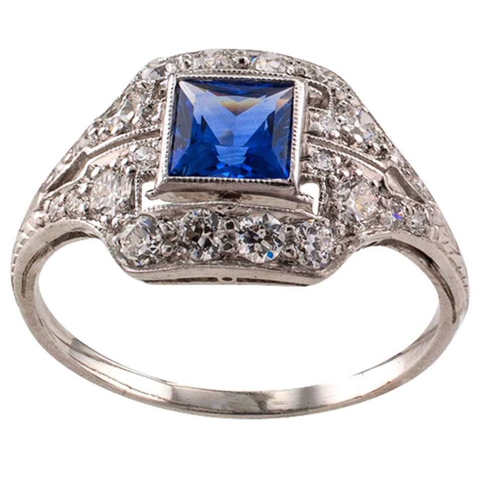 Art Deco Sapphire Diamond Platinum Ring For Sale at 1stDibs