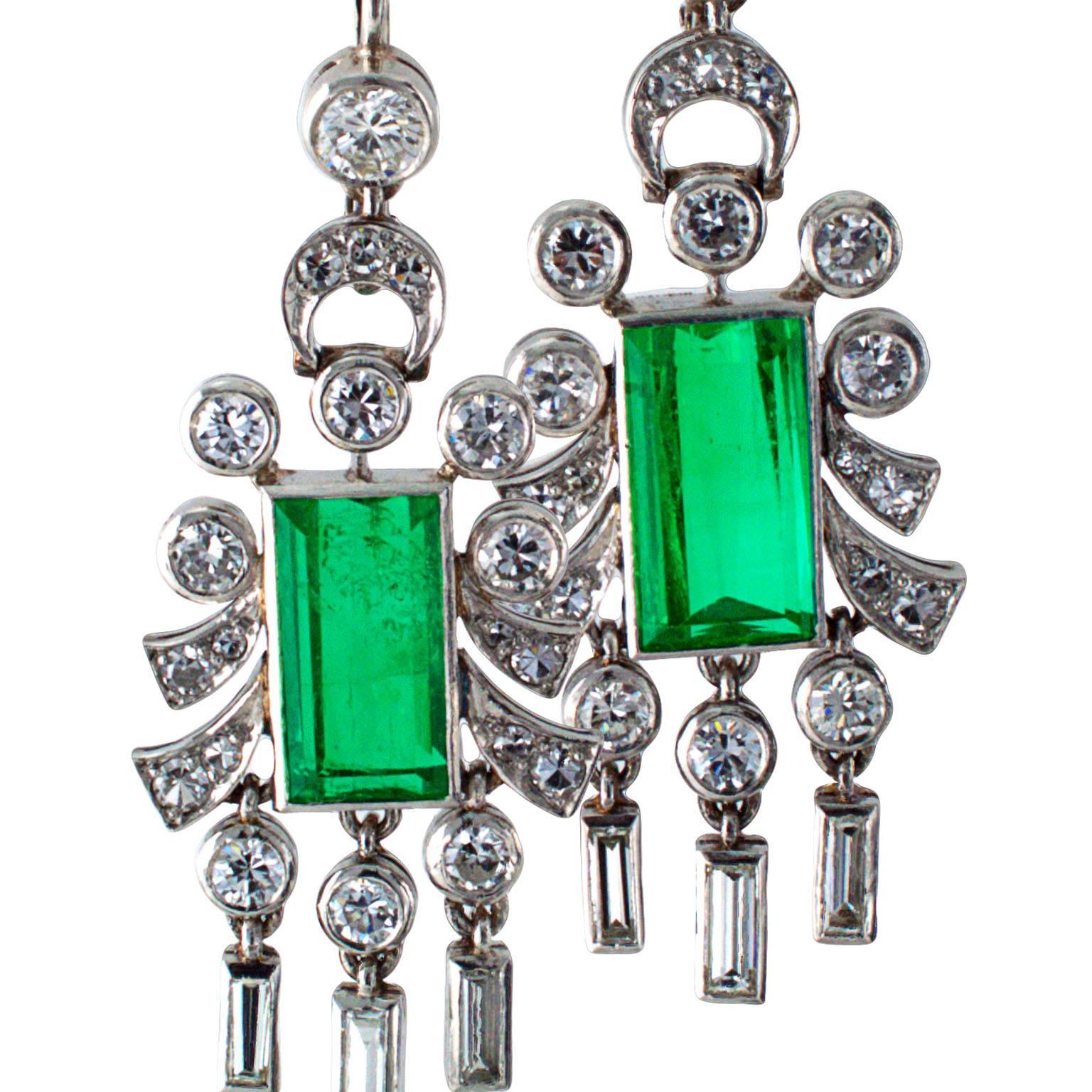 Modern  1950s Emerald Diamond Platinum Drop Earrings