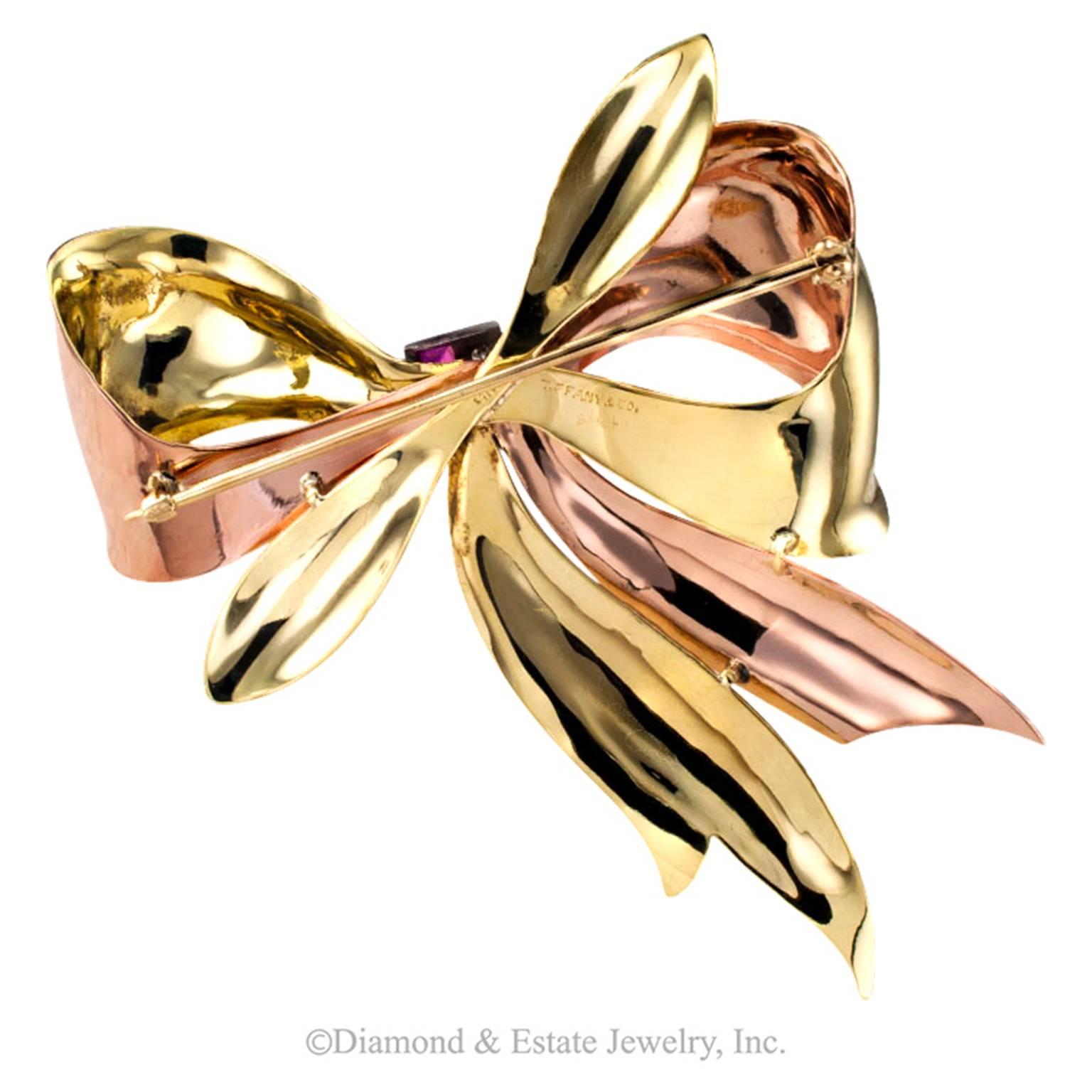 Tiffany & Co. Ruby Diamond Gold Retro Bow Brooch In Excellent Condition In Los Angeles, CA