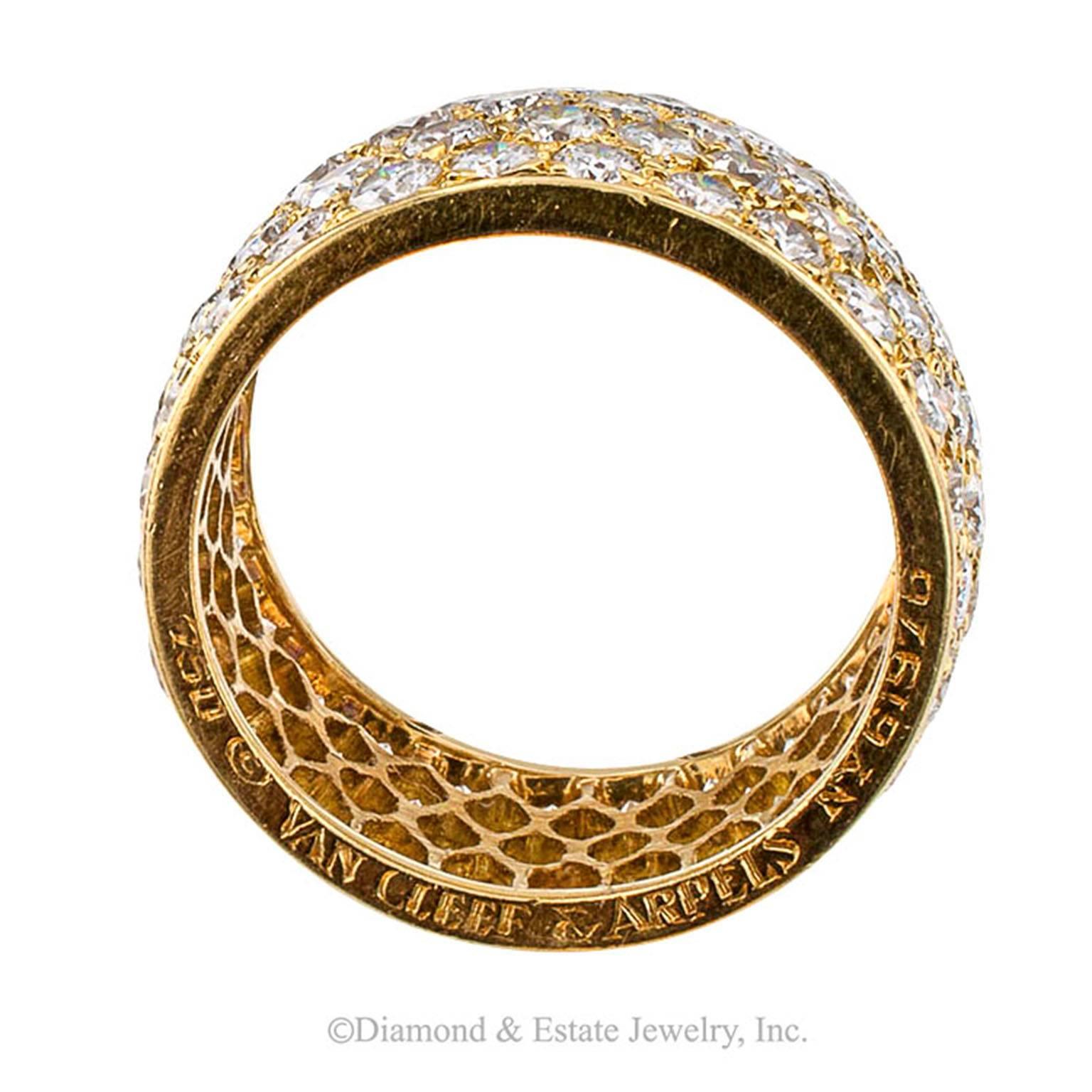 Contemporary Van Cleef & Arpels 4 Carats Diamond Gold Eternity Ring