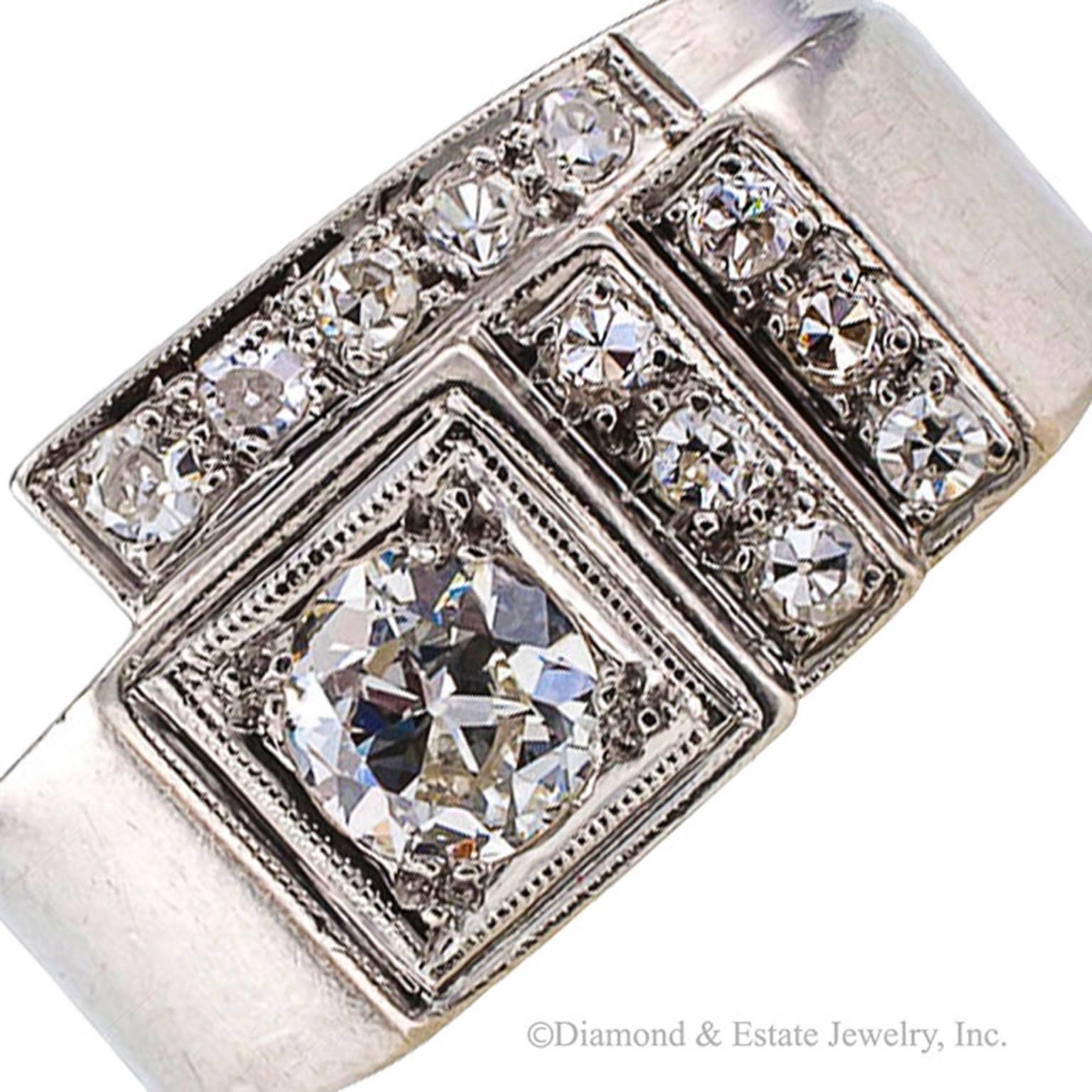 1930s Art Deco Diamond Platinum Geometric Ring 1