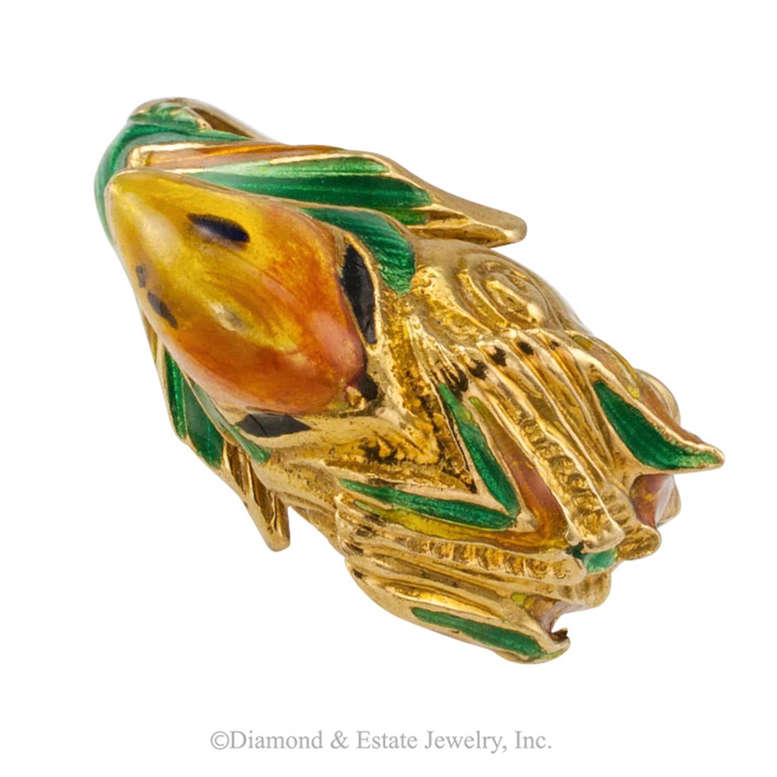 1970s Enamel and Gold Parrot Ring 2