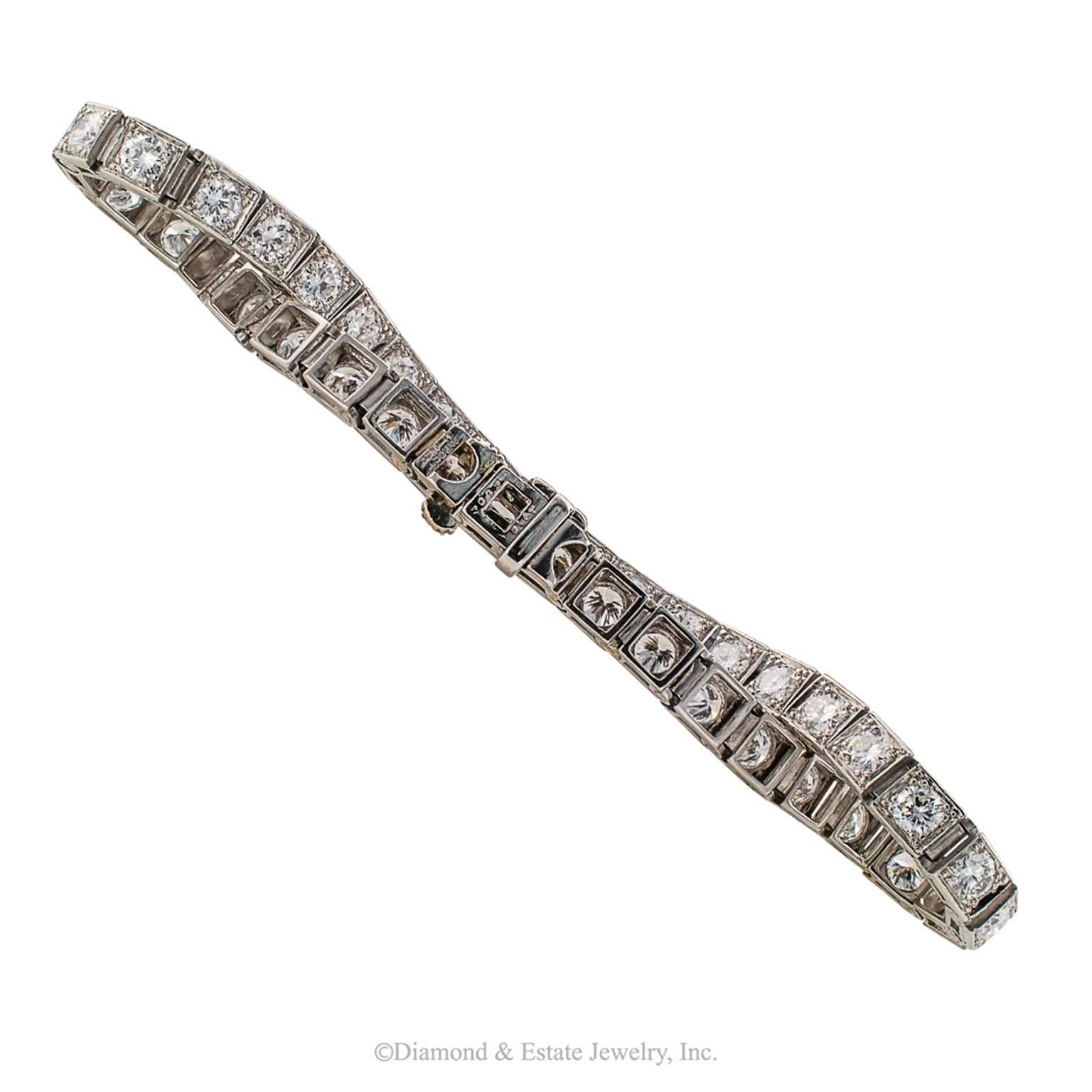 Oscar Heyman Art Deco Diamond Line Bracelet In Excellent Condition In Los Angeles, CA