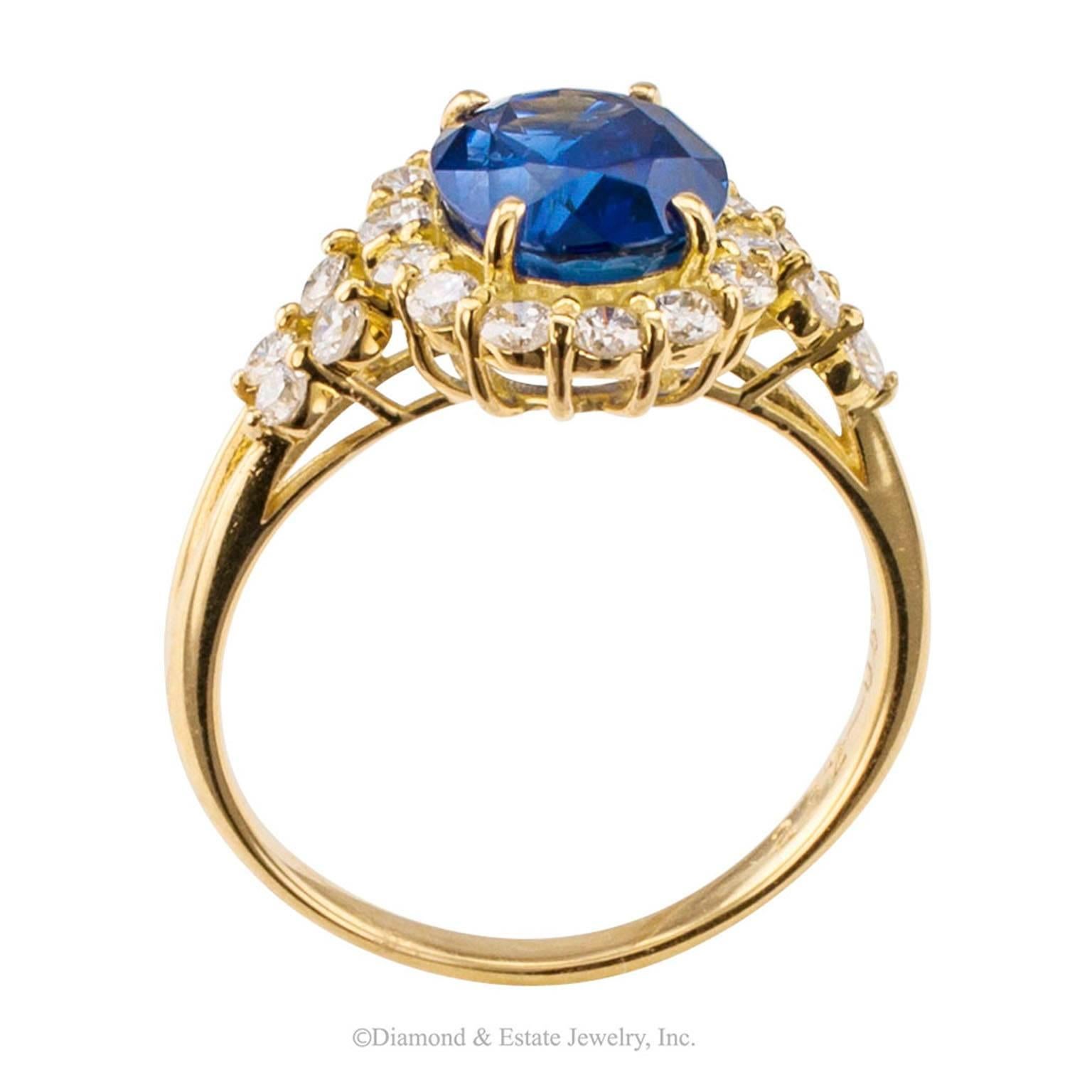 Oval Cut Sapphire Diamond Gold Cluster Ring