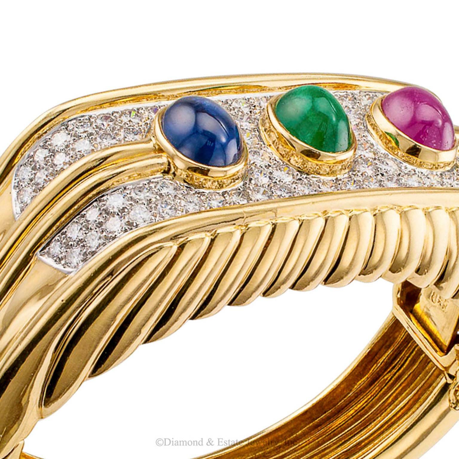 1980s Diamond Emerald Ruby Sapphire Yellow Gold Bangle Bracelet In Good Condition In Los Angeles, CA