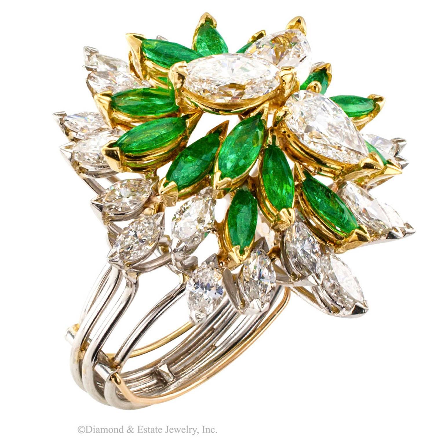 1970s Free-Form Emerald Diamond Gold Cocktail Ring In Good Condition In Los Angeles, CA