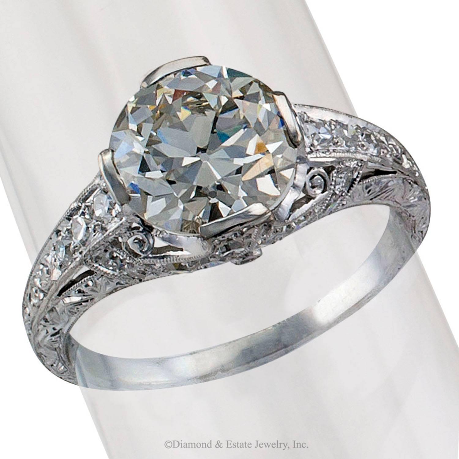 Women's 2.27 Carats GIA Diamond Solitaire Art Deco Engagement Ring