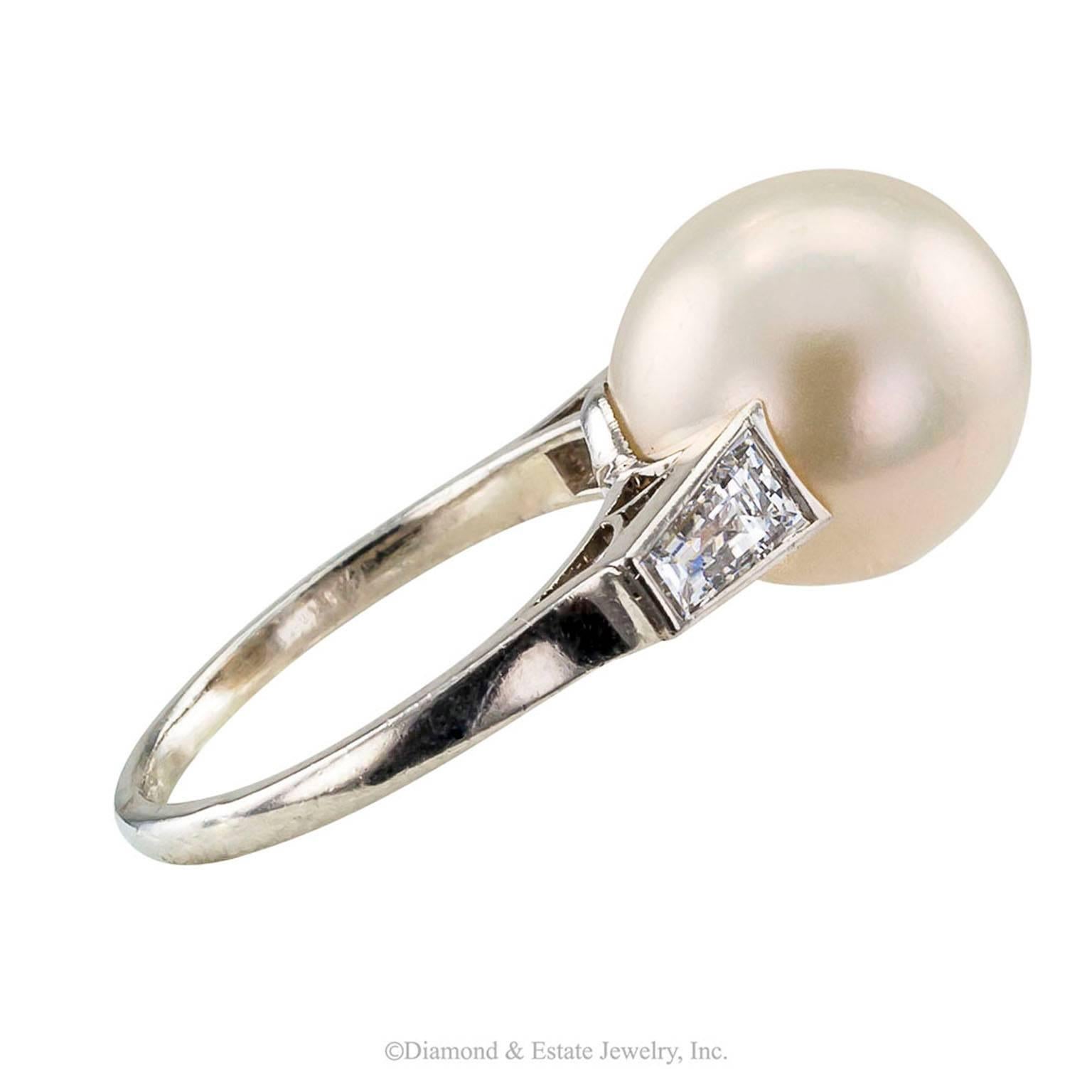 Mid-Century French South Sea Pearl Diamond Platinum Ring In Excellent Condition In Los Angeles, CA