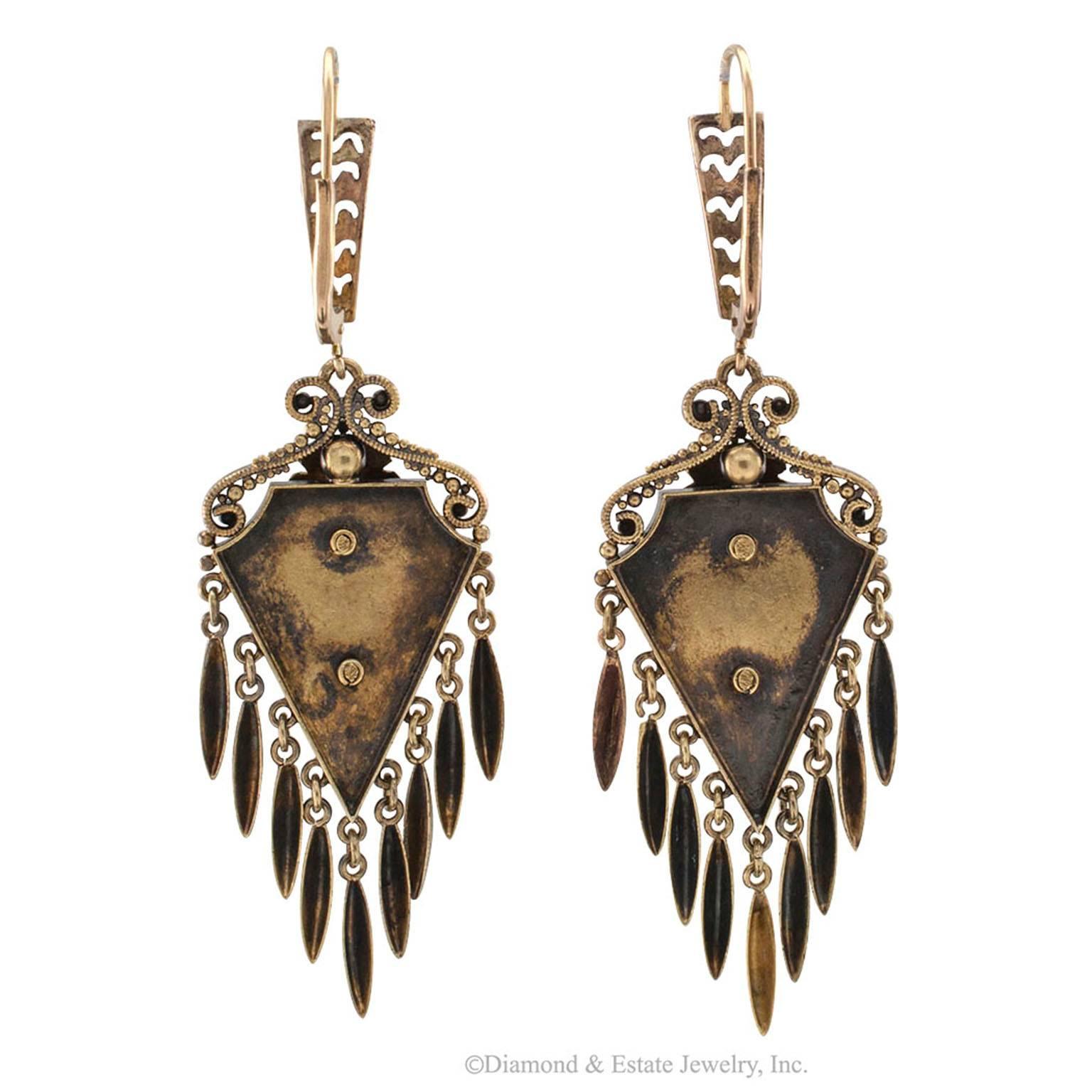 Victorian 1880s Gold Pendent Earrings In Excellent Condition In Los Angeles, CA