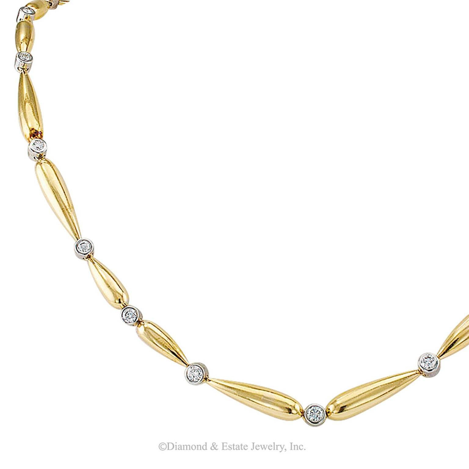 1980s Two-Tone Gold Diamond Collar Necklace In Excellent Condition In Los Angeles, CA