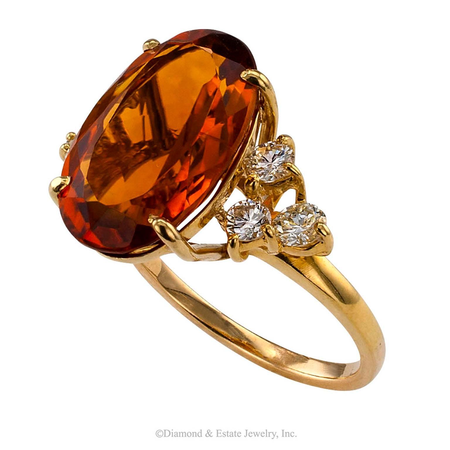 Madeira Citrine Diamond Gold Cocktail Ring In Excellent Condition In Los Angeles, CA