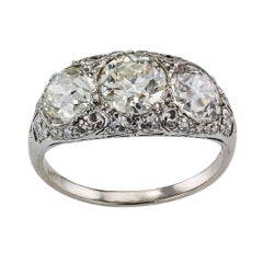 Edwardian Old European Cut Three-Stone Diamond Platinum Ring