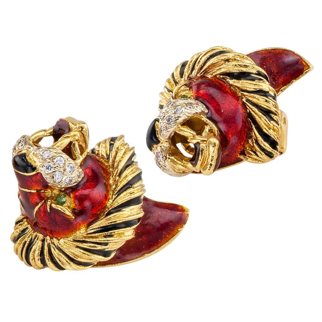 1970s Lion Head Ear Clips Enamel Emerald Diamond Gold In Excellent Condition In Los Angeles, CA