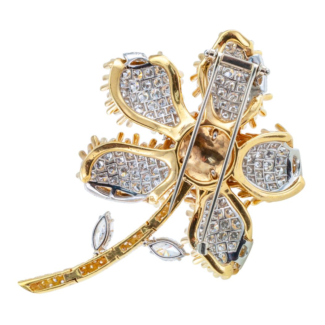 1970s Diamond Flower Clip Brooch Gold Platinum In Excellent Condition In Los Angeles, CA