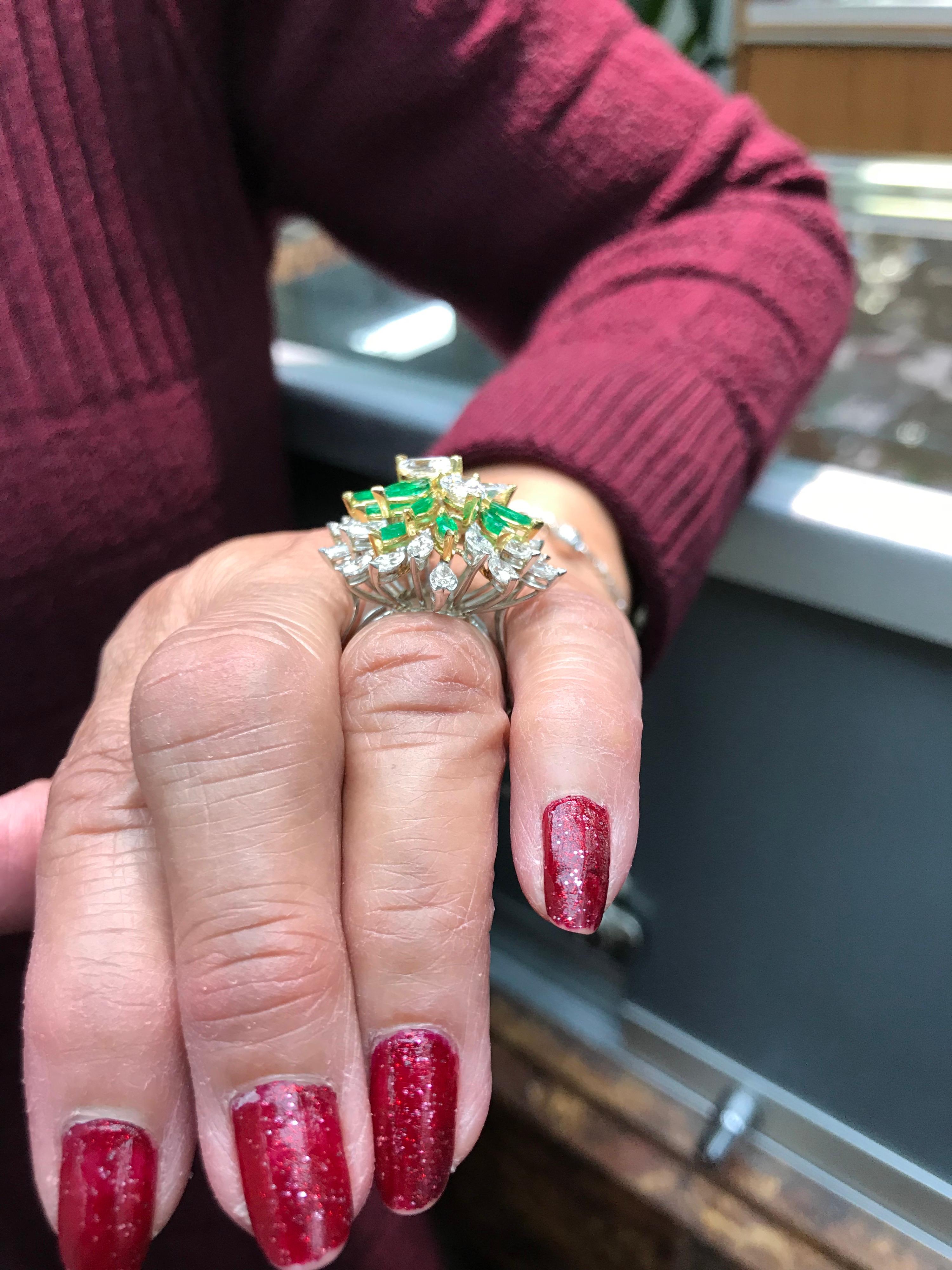 1970s Free-Form Emerald Diamond Gold Cocktail Ring 3
