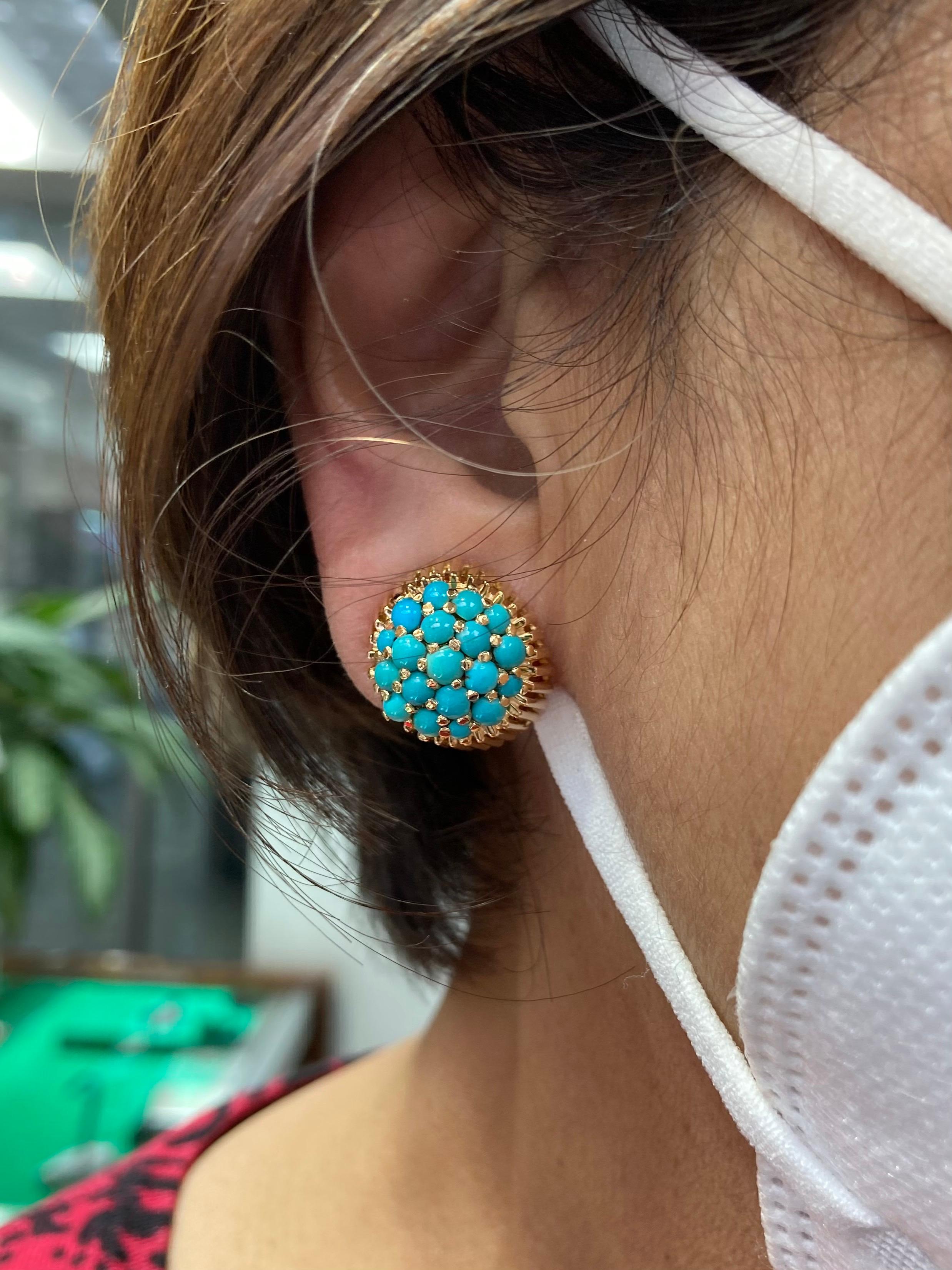 Turquoise Yellow Gold Earrings In Good Condition In Los Angeles, CA