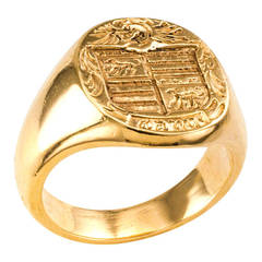 Crest Intaglio Gentleman's Gold Signet Ring