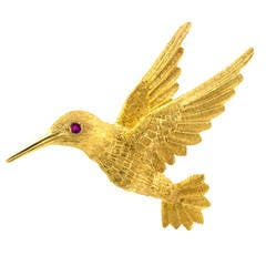 Scully and Scully Ruby Gold Hummingbird Brooch
