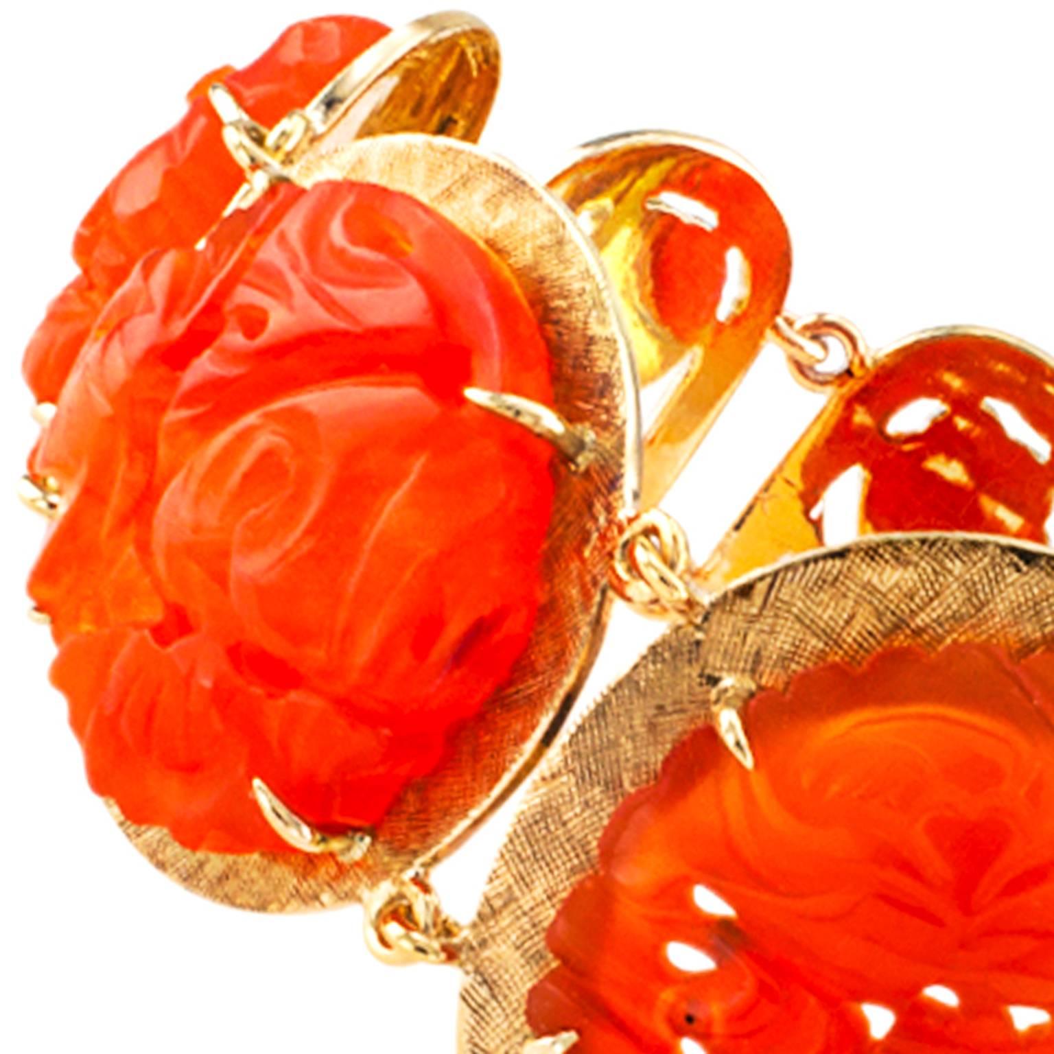 Carved Carnelian Gold Bracelet In Excellent Condition In Los Angeles, CA
