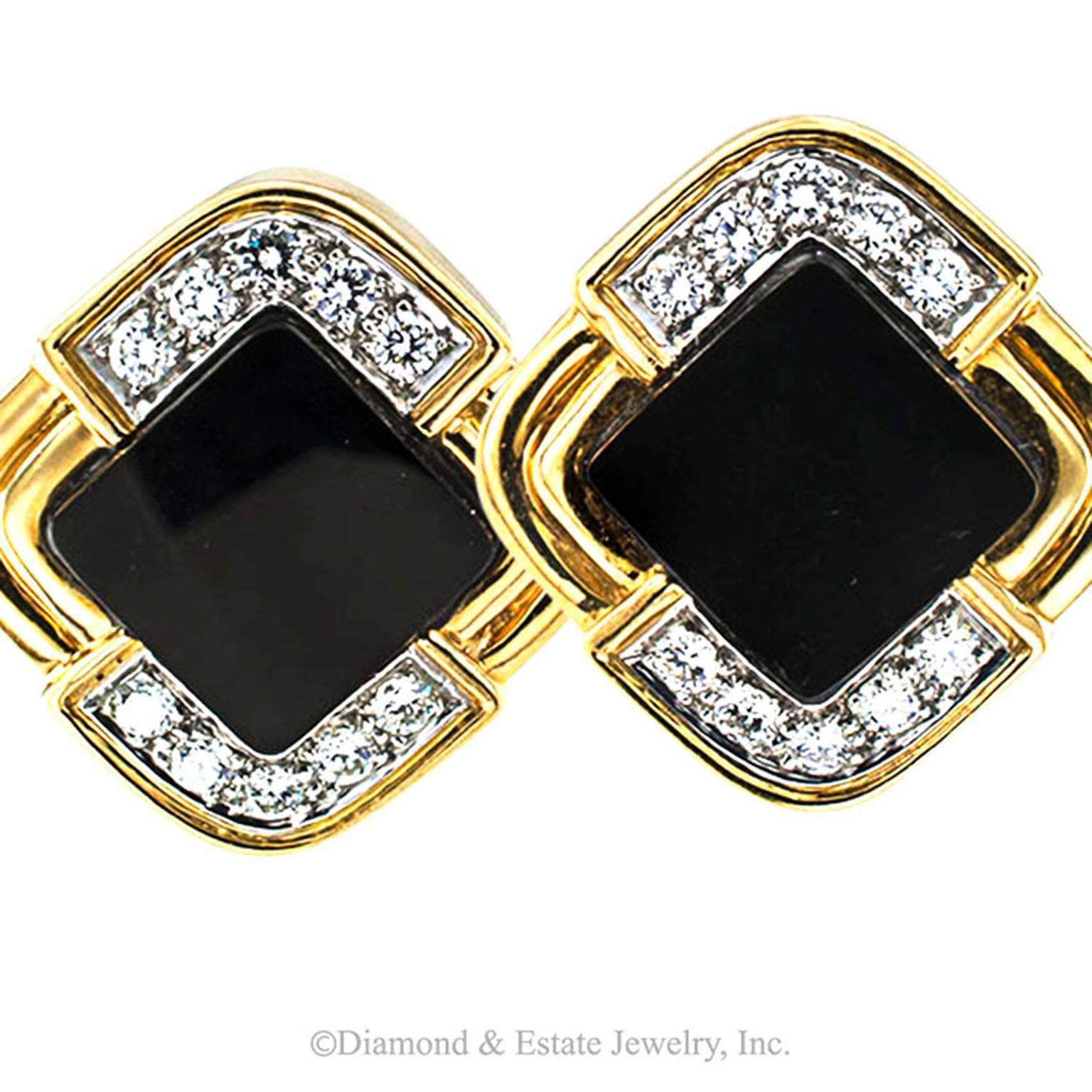 Onyx Diamond Gold Contemporary Earrings In Excellent Condition In Los Angeles, CA