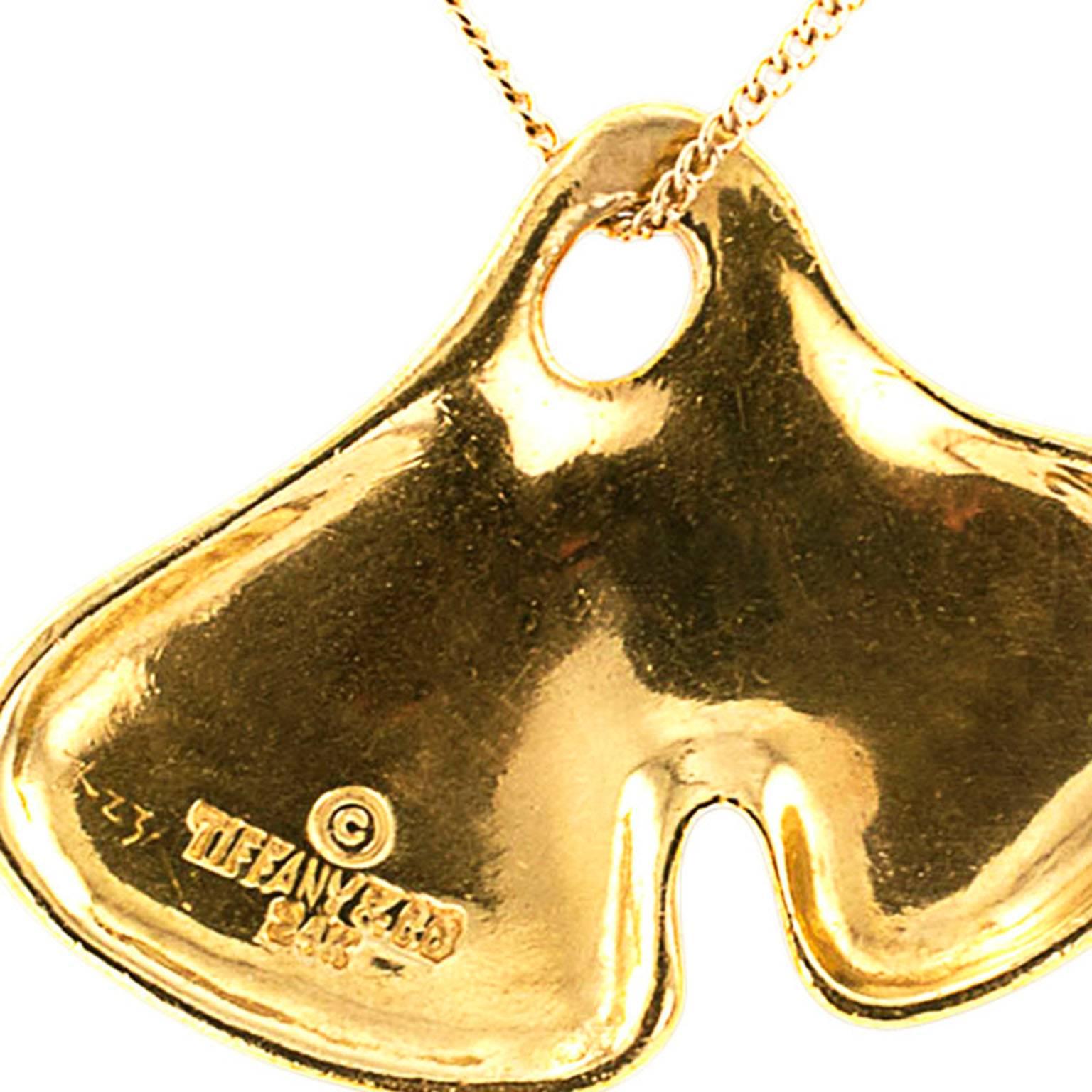 Tiffany & Co. 24 Karat Gold Ginkgo Leaf Pendant In Excellent Condition In Los Angeles, CA