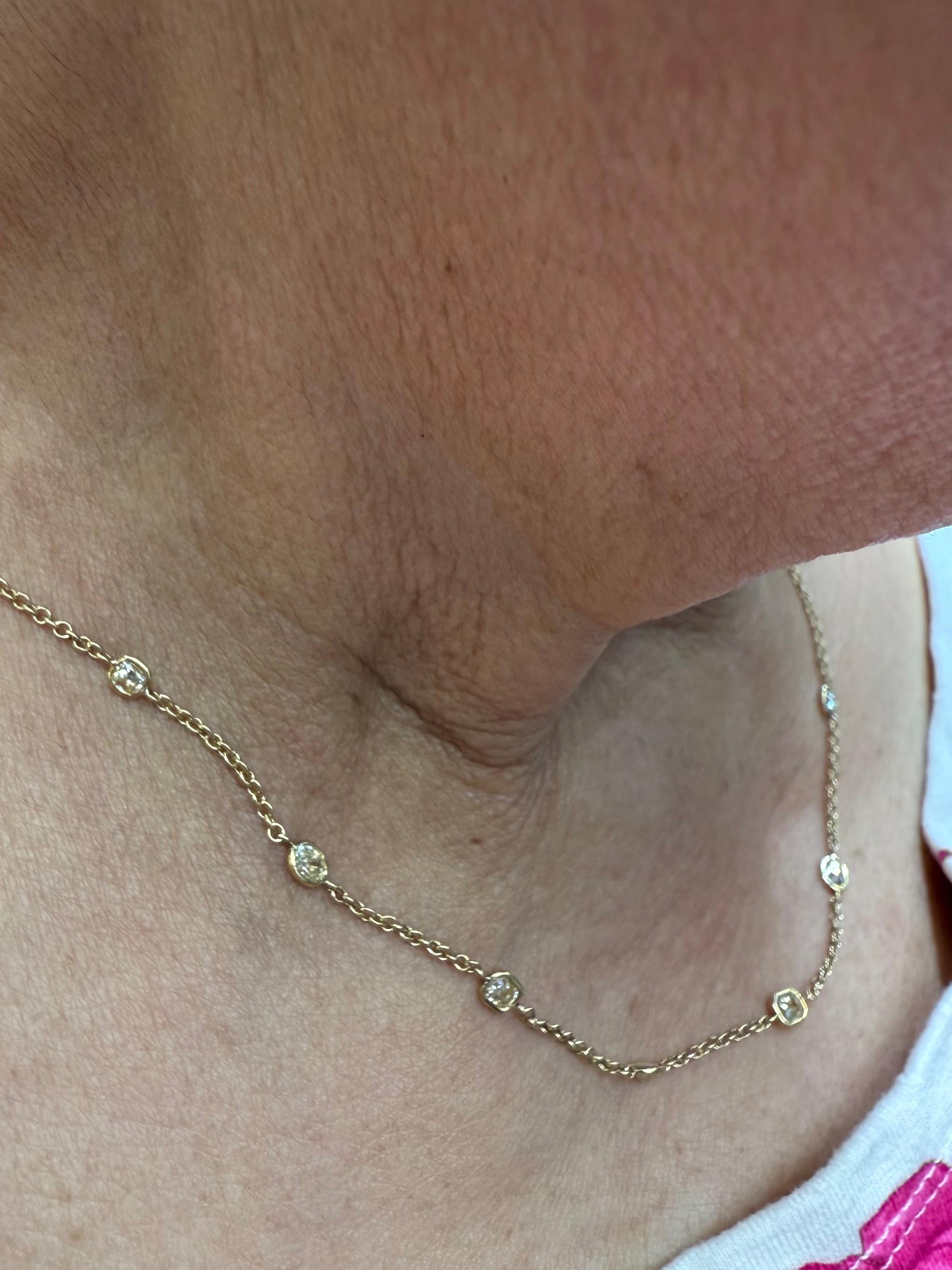 Contemporaneo Collana con diamanti da 2 carati in oro giallo 18k in vendita