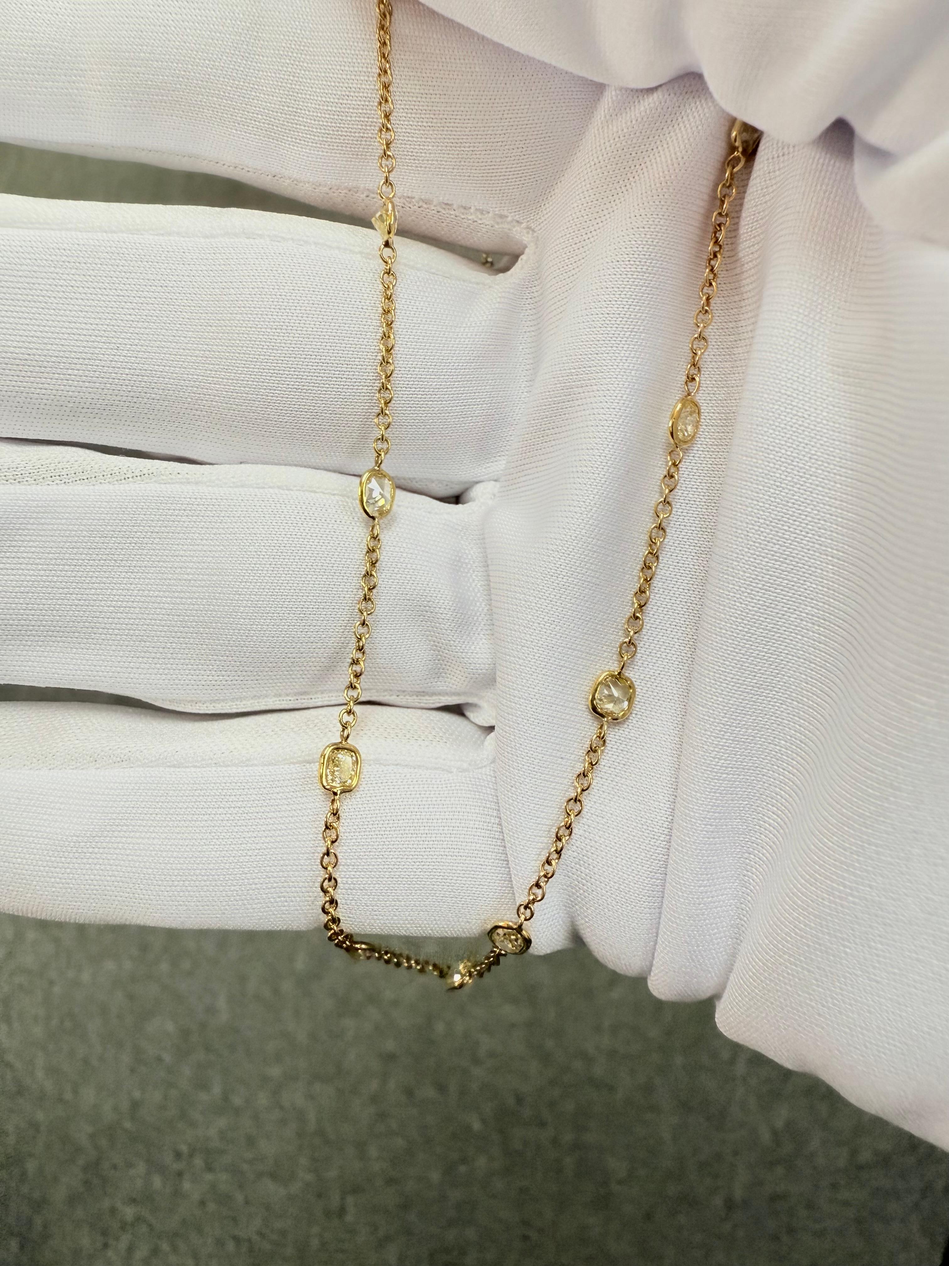 Collana con diamanti da 2 carati in oro giallo 18k in vendita 2