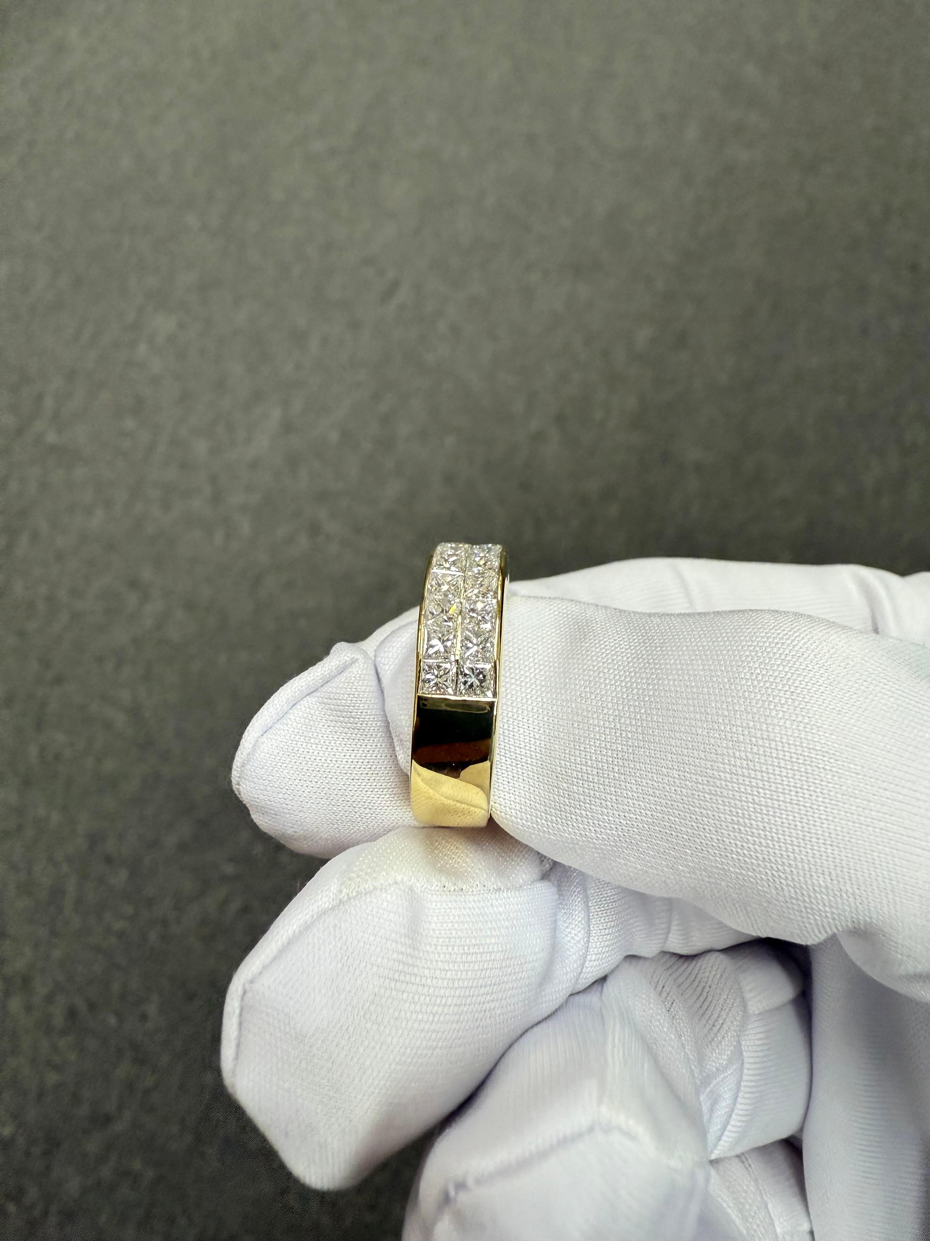 Anello Ambar con diamante quadrilione a due file in oro giallo 18k in vendita 5
