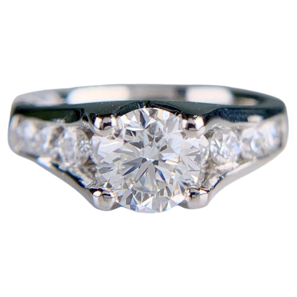 Anillo de Compromiso de Platino con Diamantes de 1,50 Quilates TW