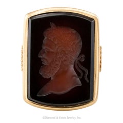Art Deco 1920s Sardonyx Intaglio Gentleman’s Gold Signet Ring