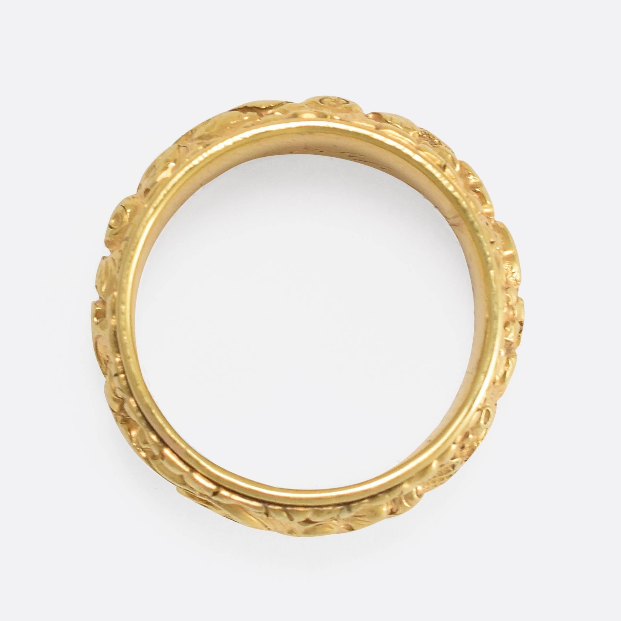 Women's or Men's Georgian Hand Chased Gold Memorial Ring