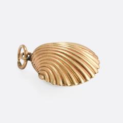 Antique Victorian Gold Scallop Shell Locket