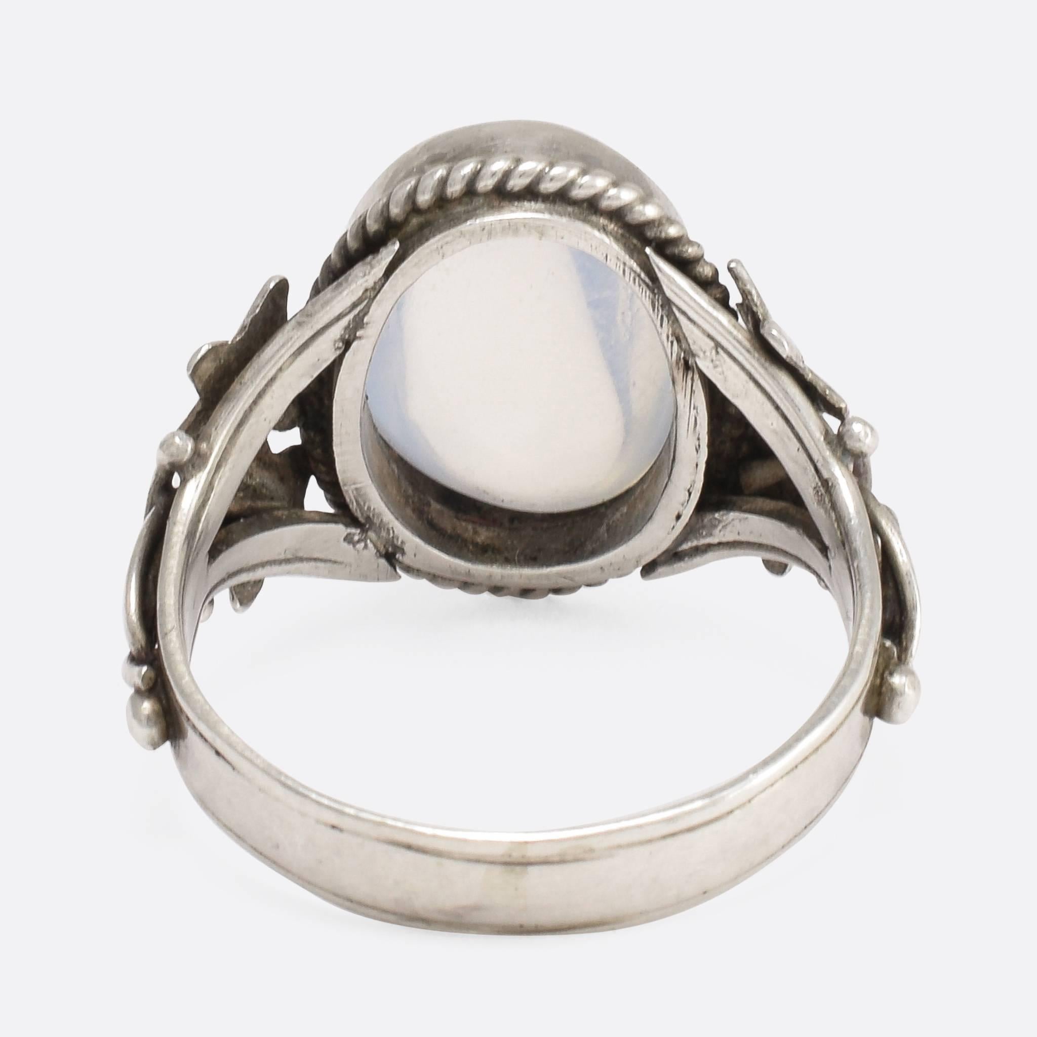 vintage sterling silver moonstone ring